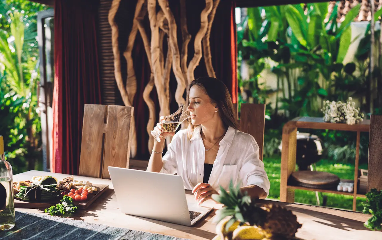 Digital nomad