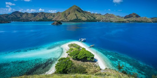 Traveling Nusantara
